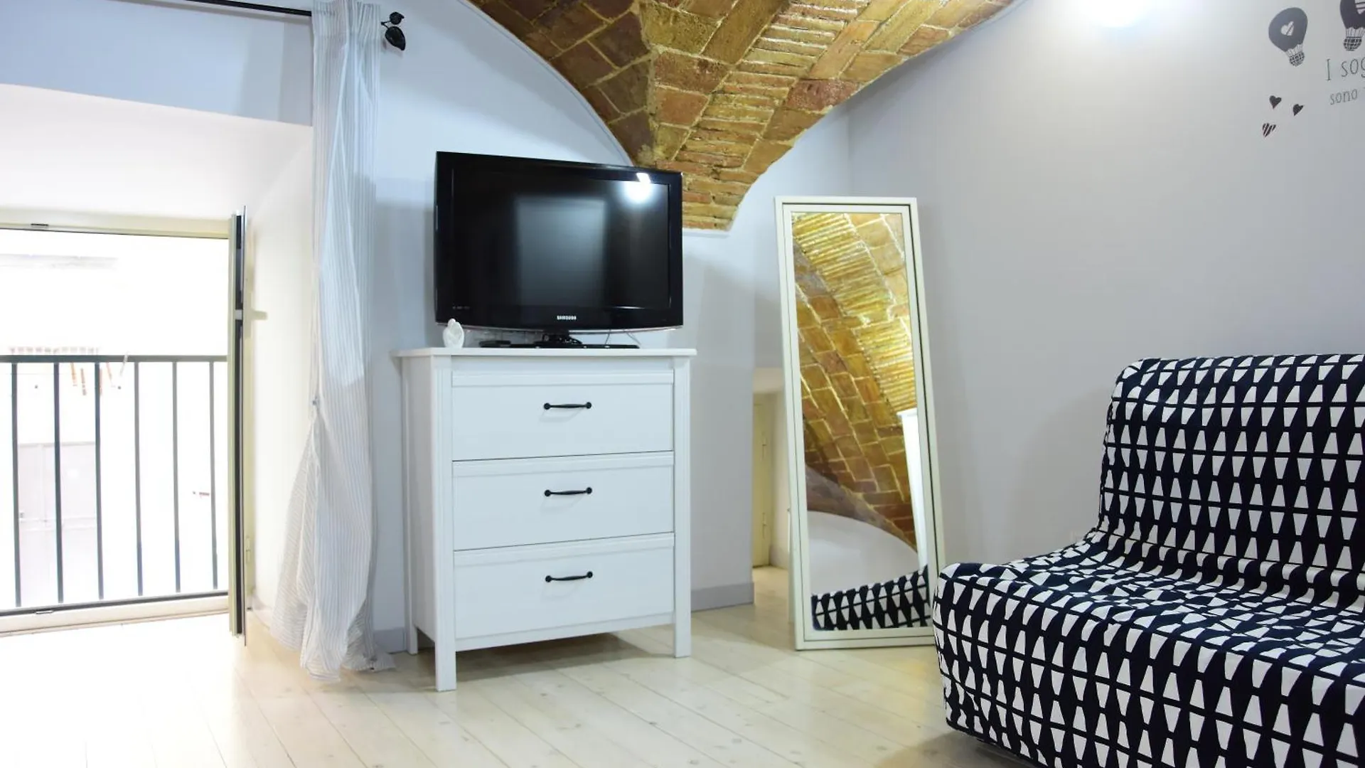 O' Vascio House Apartment Naples Italy